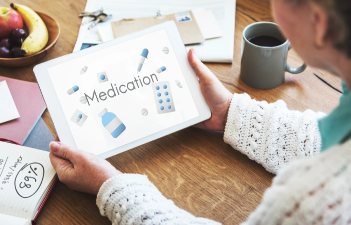 Medication Tracking: A Vital Health Practice - Featured Image